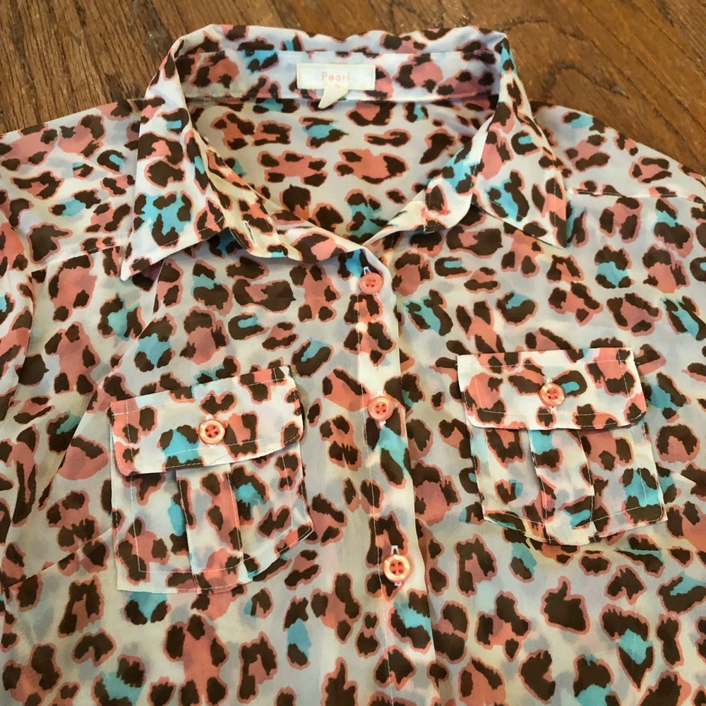Button down blouse - Picture 2 of 2